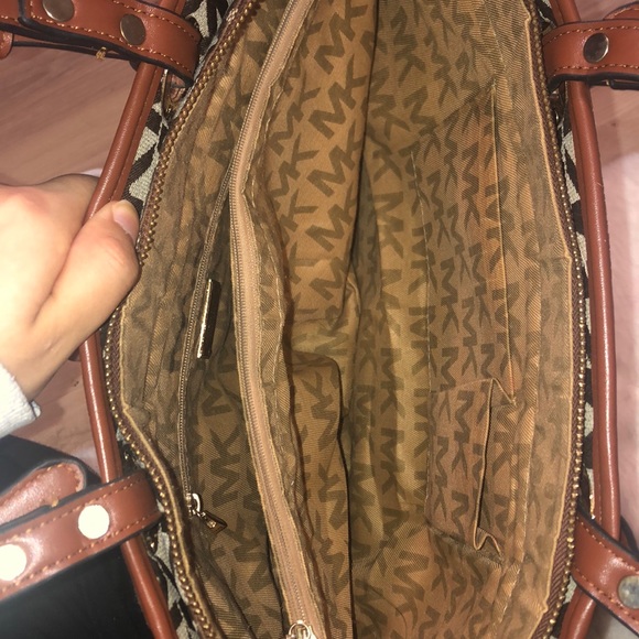 Michael Kors Bag - Picture 4 of 4